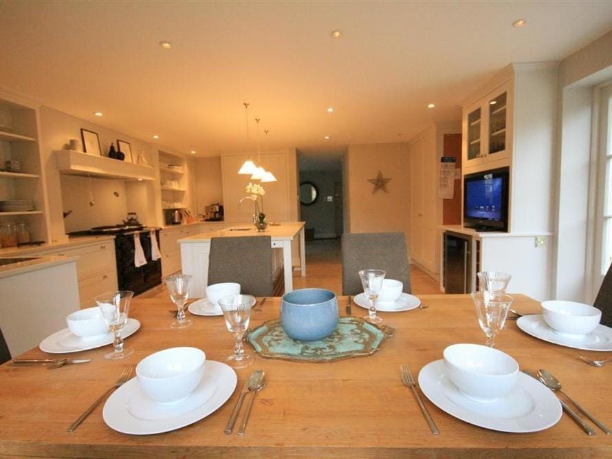 Hillside Cottage House in West Oxfordshire District