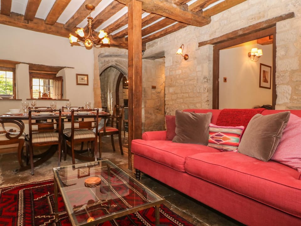 Bull Cottage House in West Oxfordshire District