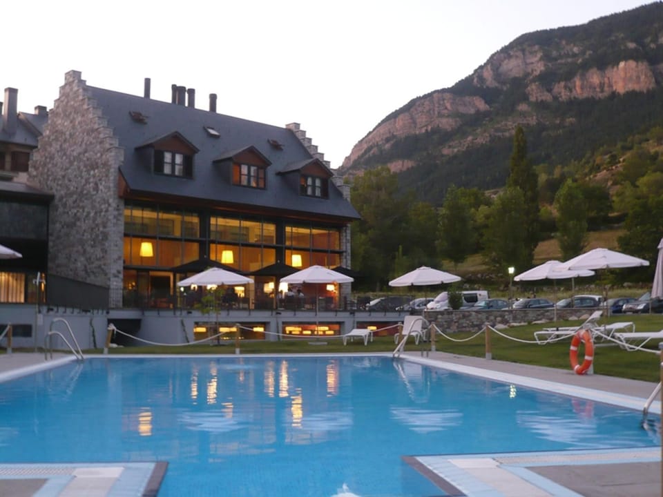 Garden, Swimming pool