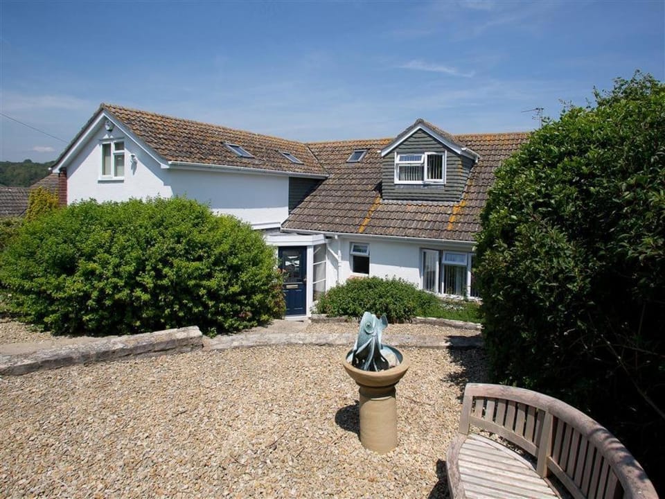 Gull's Rest House in East Devon District