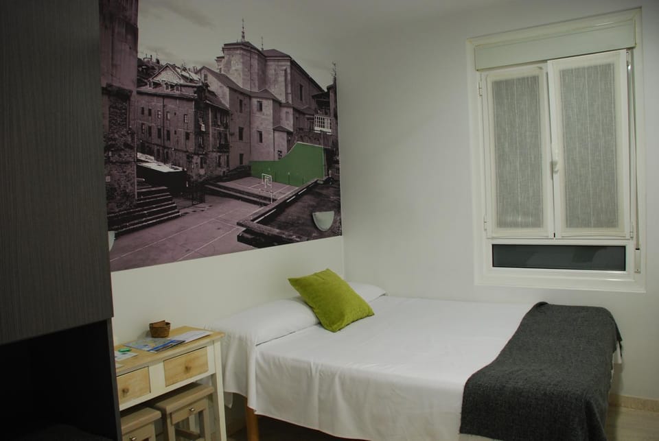 Pensión Koxka Bed and Breakfast in San Sebastian