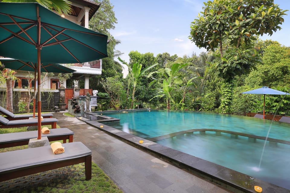 Garden, Garden view, Mountain view, Pool view, Area and facilities, Area and facilities, Swimming pool, Swimming pool, Swimming pool