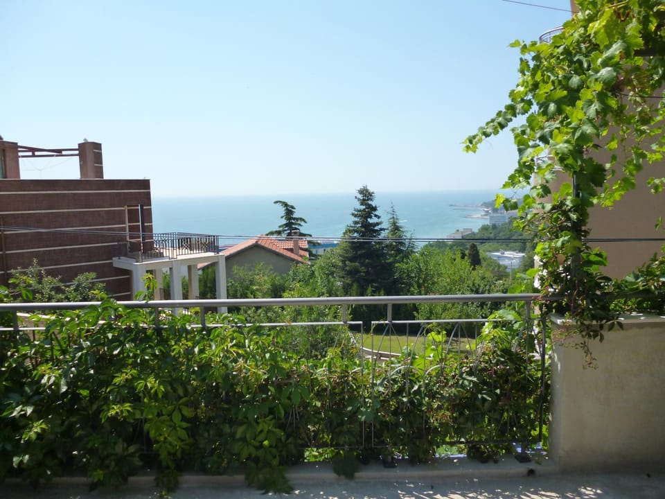 Hiking, Sea view