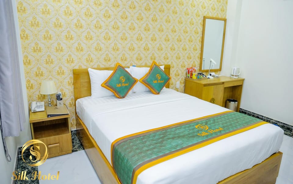 Silk Hotel near Tan Son Nhat Airport Hotel in Ho Chi Minh City