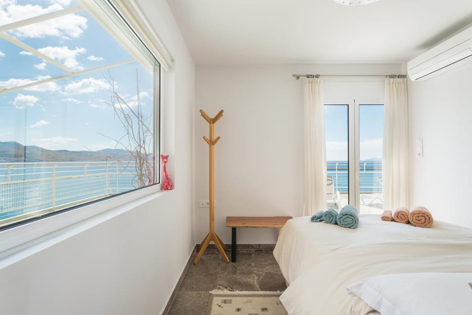 View (from property/room), Bedroom, Sea view