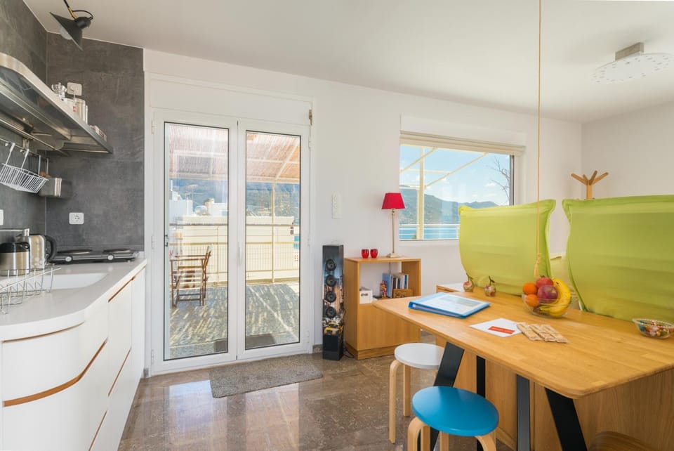 View (from property/room), Kitchen or kitchenette, Living room, Seating area, Dining area