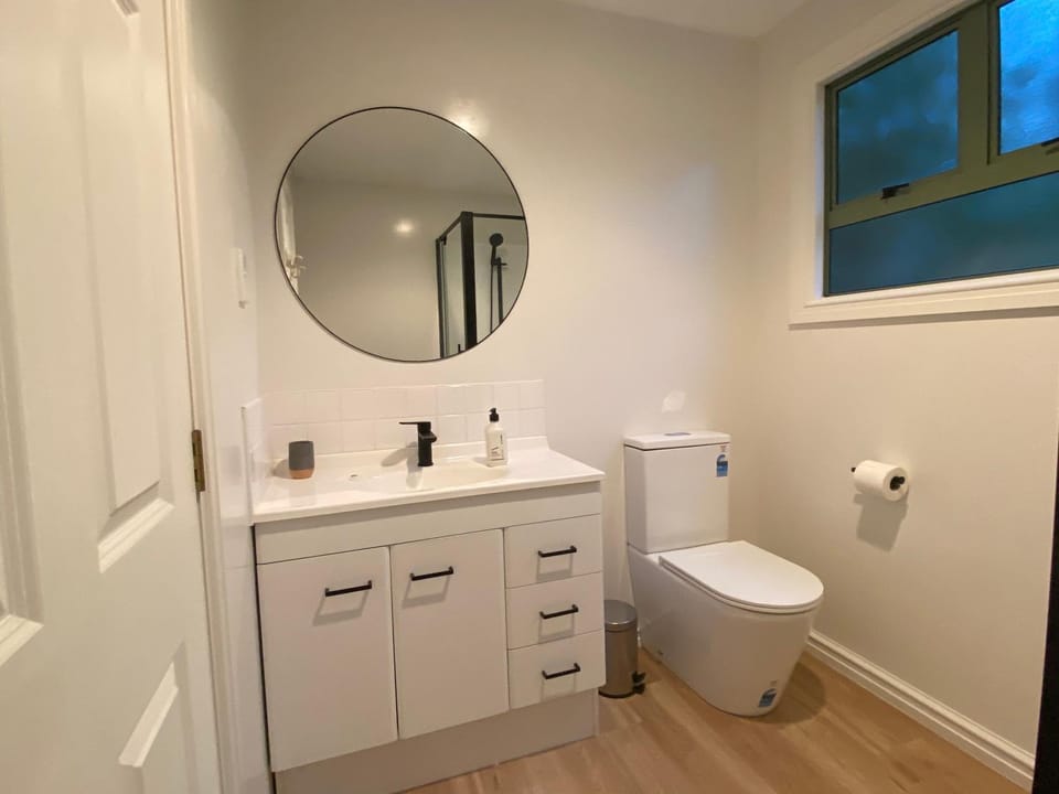 Cosy, Central Greytown Sleepout Apartment in Wellington Region