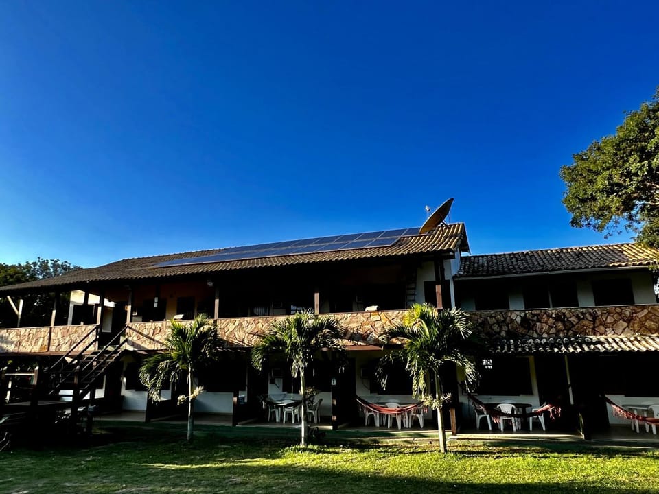 Property building, Facade/entrance, Natural landscape, Garden, Garden view