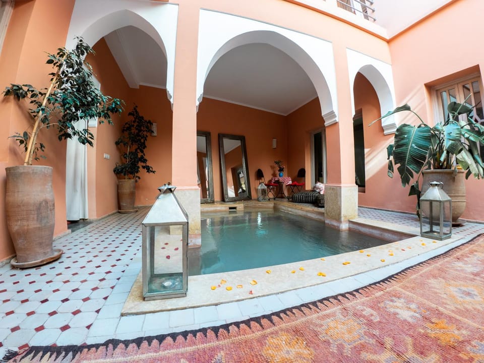 Property building, Swimming pool