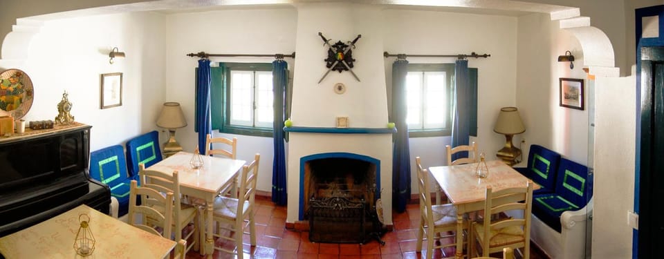 Casa Do Relogio Bed and Breakfast in Óbidos
