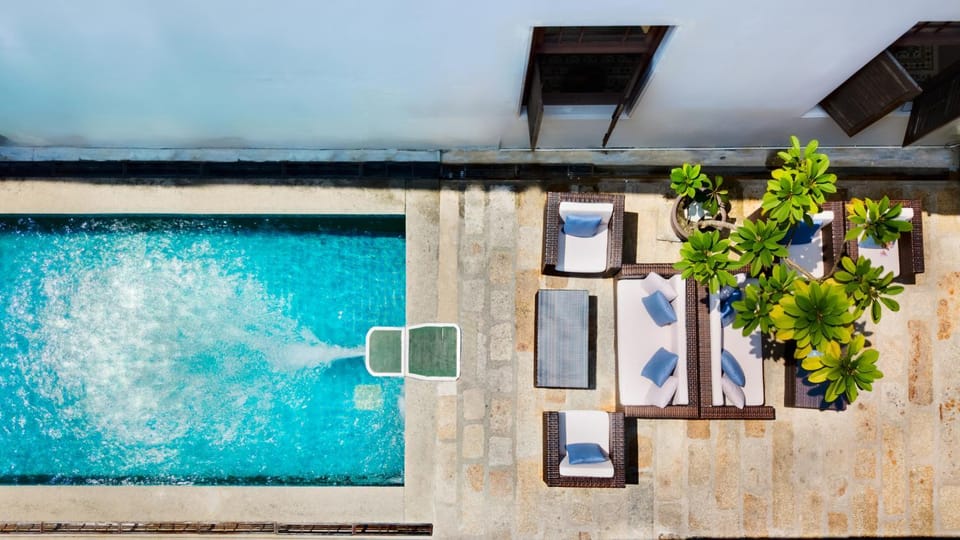 Bird's eye view, Swimming pool