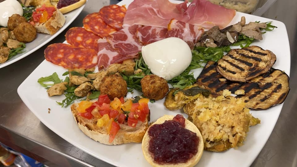 Food and drinks, Food, Lunch, Dinner