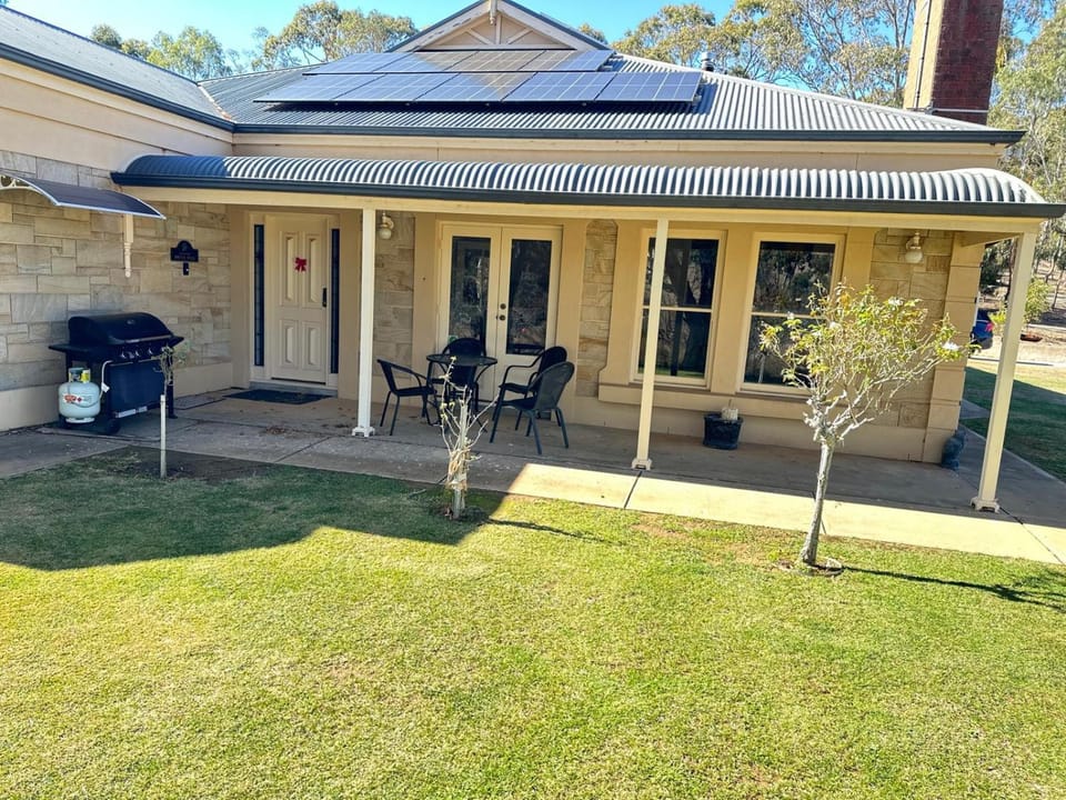 Brice Hill Country Lodge Nature lodge in Clare