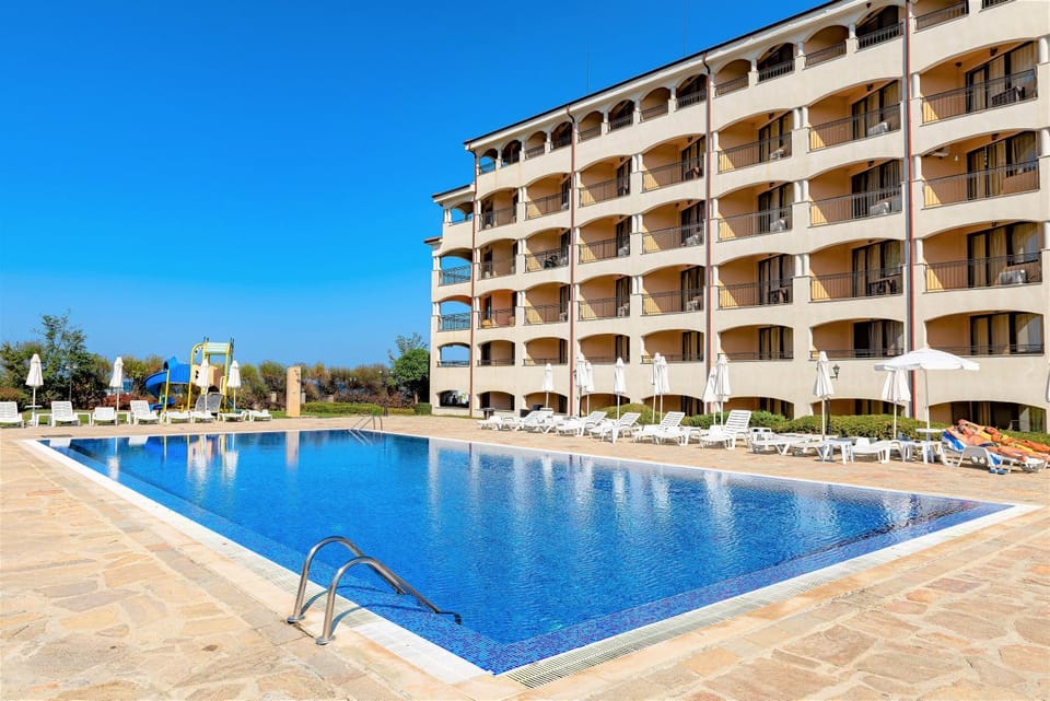 Property building, Swimming pool