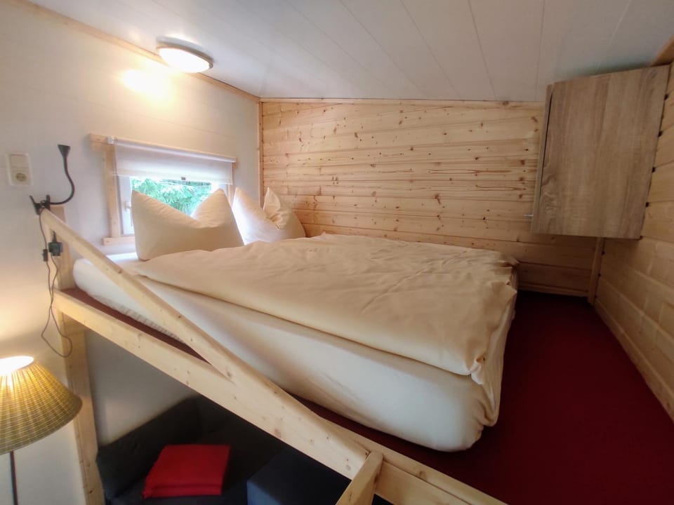 Bed, Bedroom, bunk bed