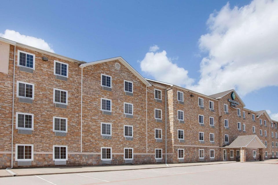 Property building, On site