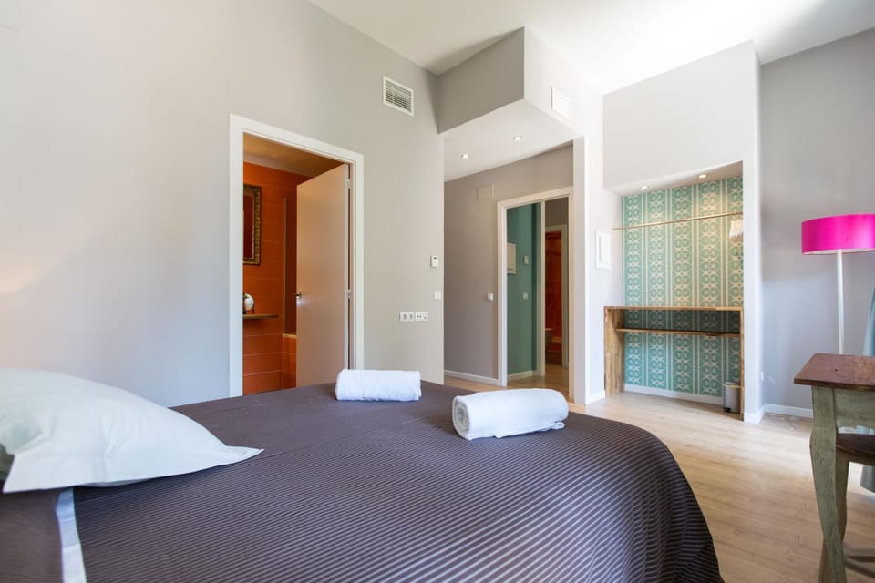 Violeta Boutique Bed and Breakfast in Barcelona