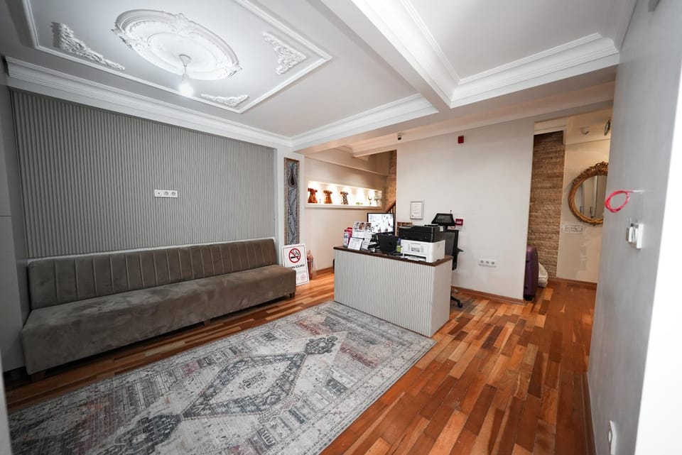 Lobby or reception, Seating area