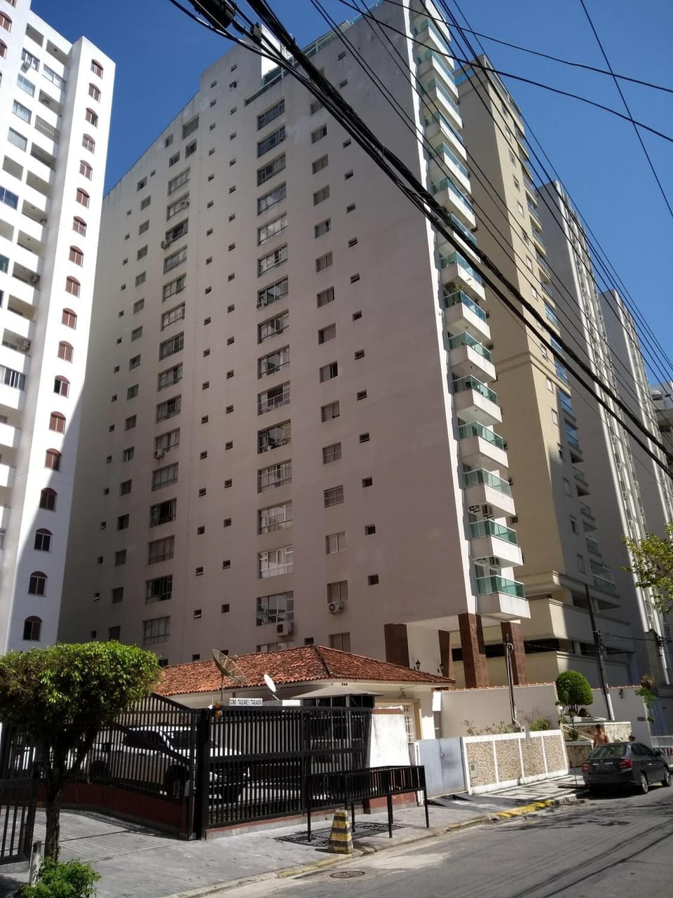 Property building, Facade/entrance