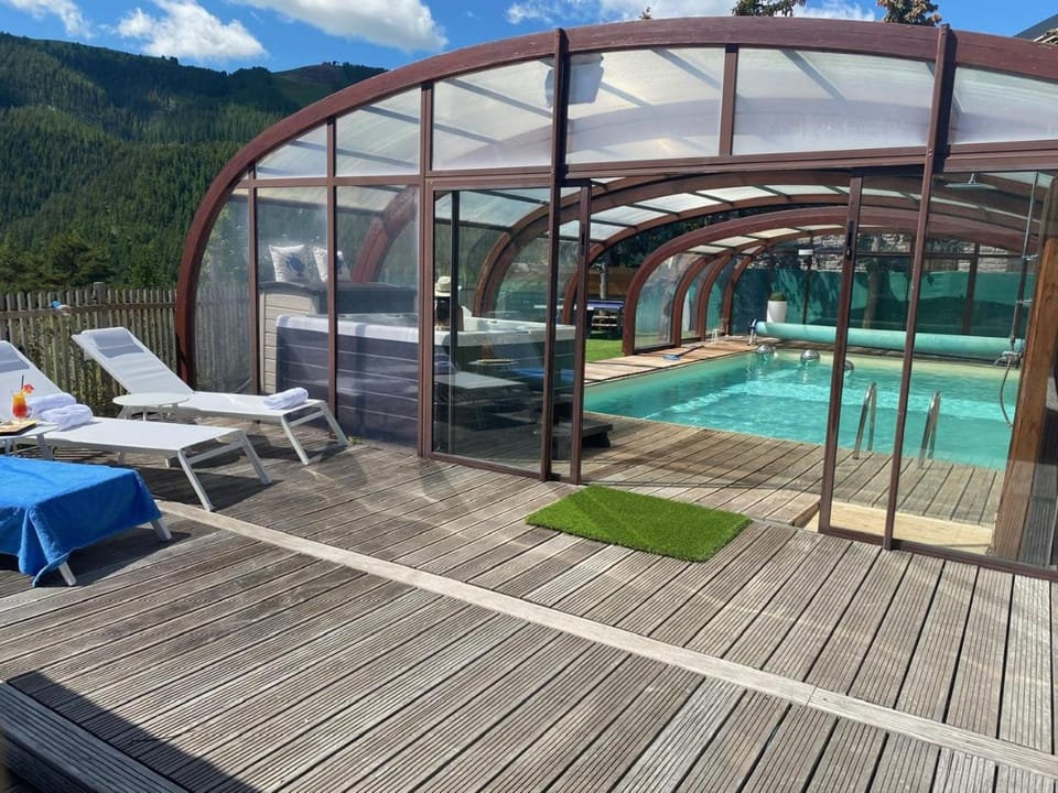 Natural landscape, Mountain view, Swimming pool