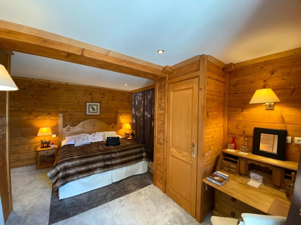 Hôtel Le Chalet d'Auron Restaurant et Spa Hotel in Saint-Étienne-de-Tinée