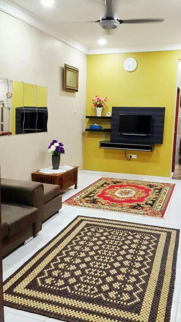 KhainadzMuslim Homestay House in Malacca