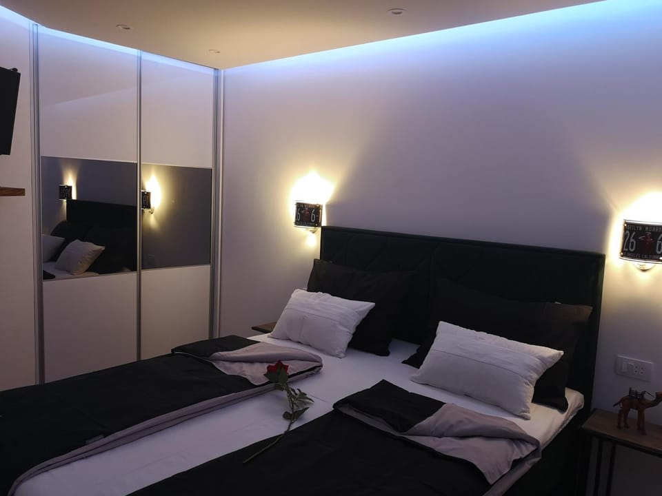 Apartments Ella Apartment in Split