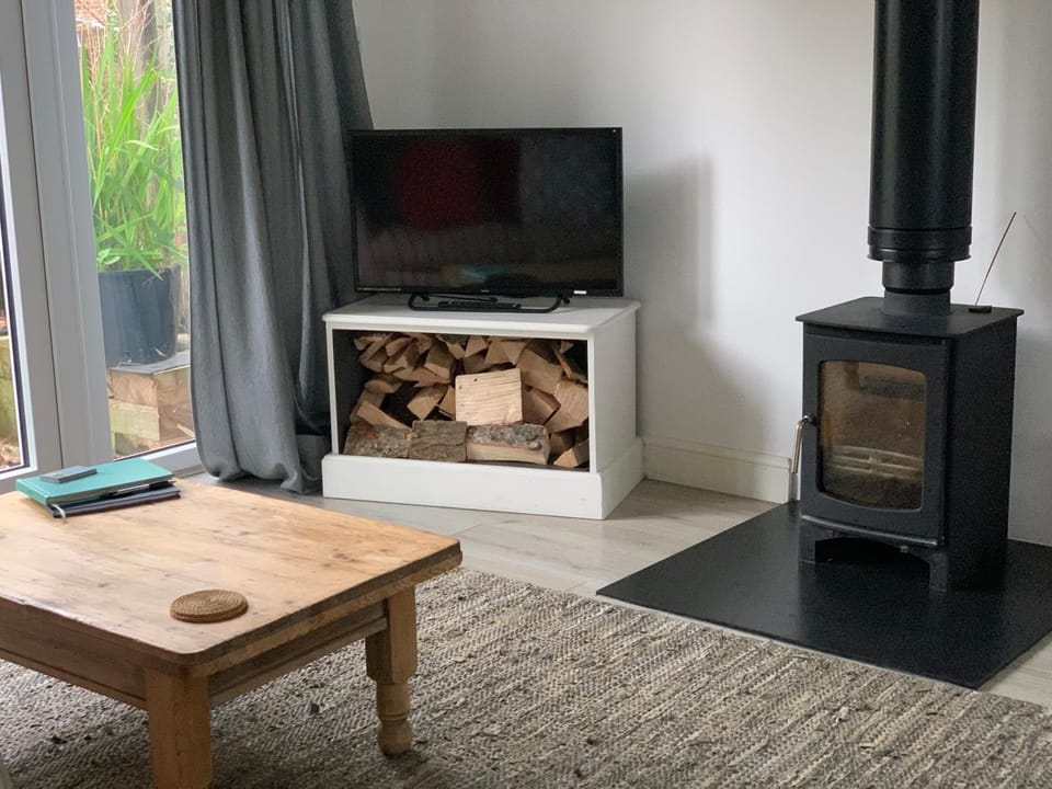 Seaglass Cottage, 5 mins from beach, hot tub on request Apartment in England