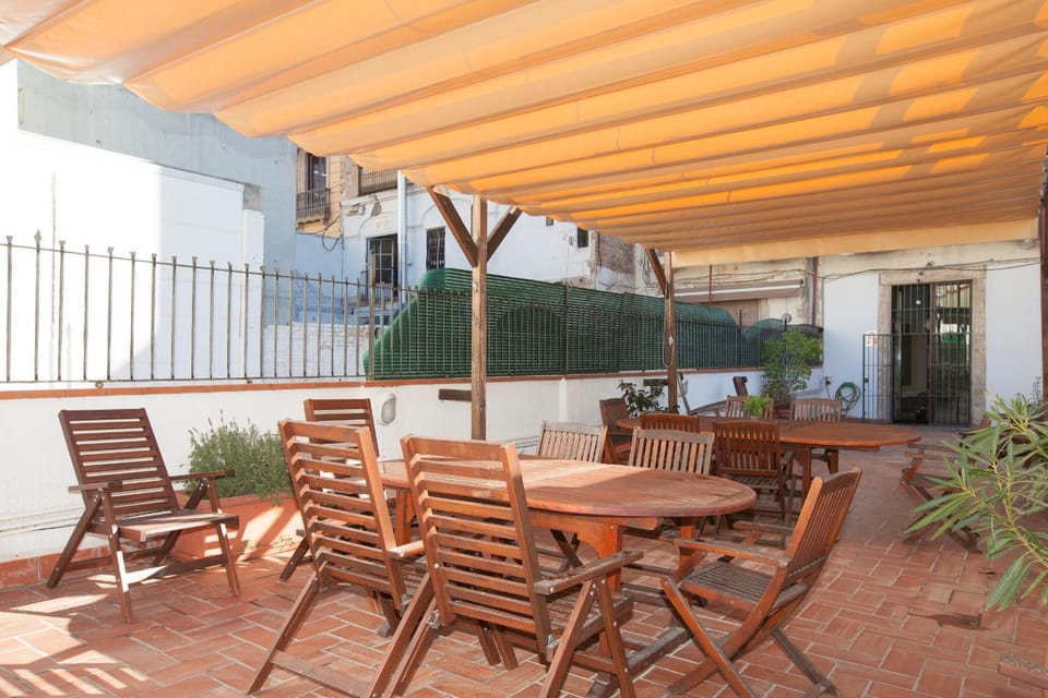 Rent Top Apartments near Plaza de Catalunya Apartment in Barcelona
