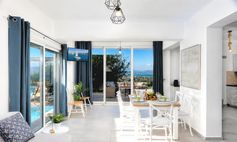 Patio, Day, Natural landscape, View (from property/room), Balcony/Terrace, Living room, Seating area, Dining area, Sea view