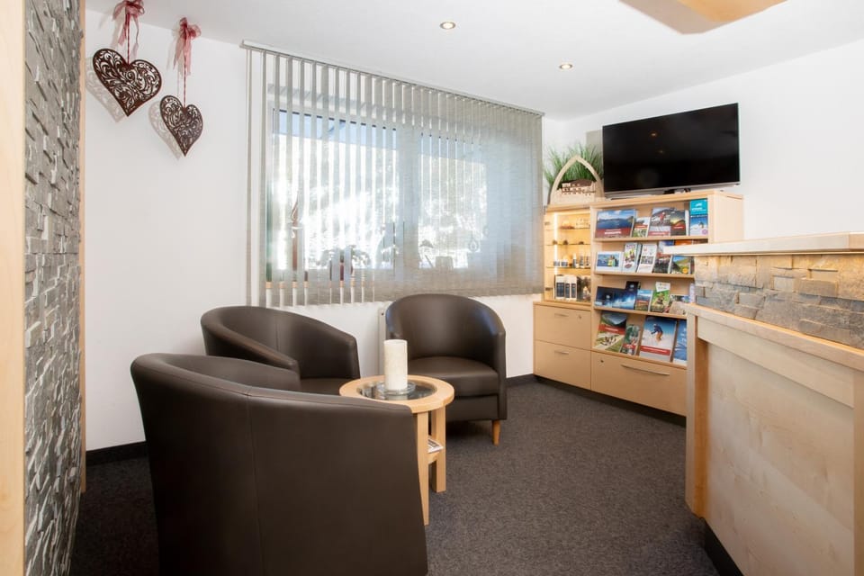 Lobby or reception, Seating area