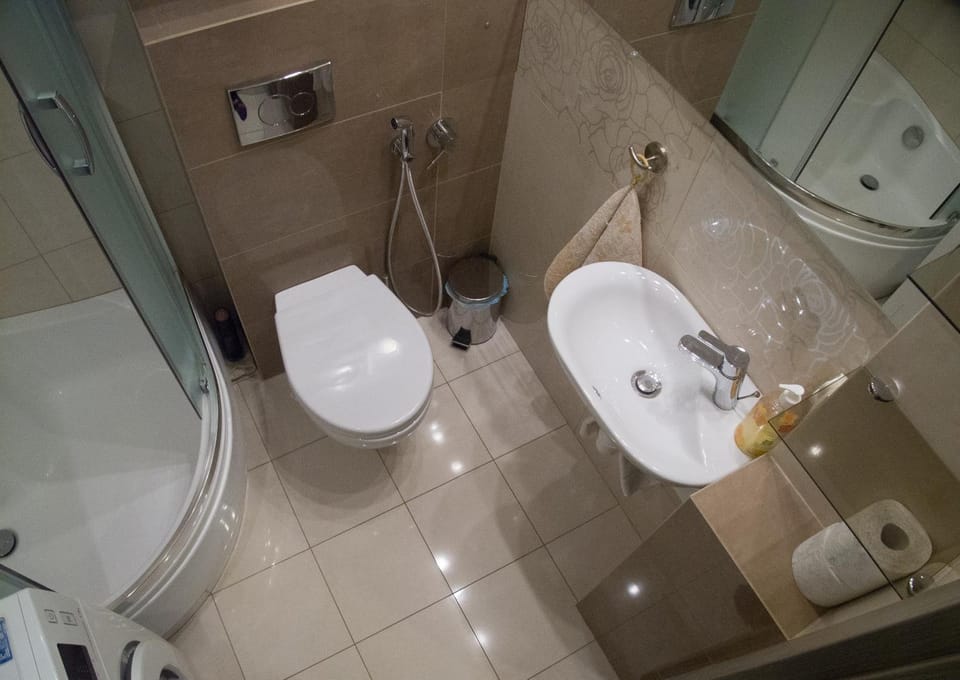 Shower, Toilet, Bathroom