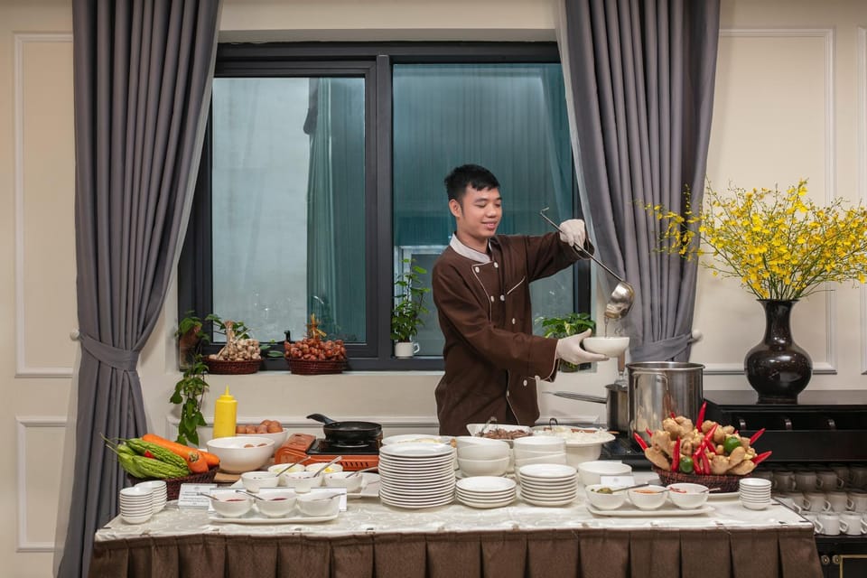 Staff, Food and drinks