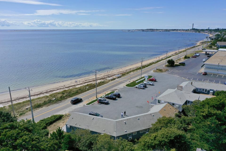 Facade/entrance, Bird's eye view, Sea view, Street view
