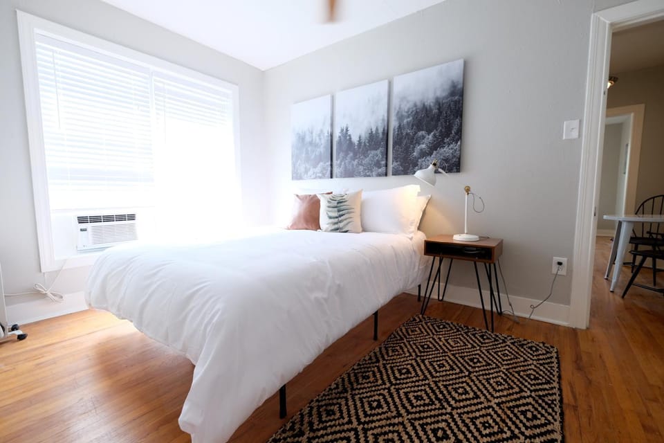 Global Cup Fresh & Bright, Lower-Greenville Ave Area Apartment in Dallas