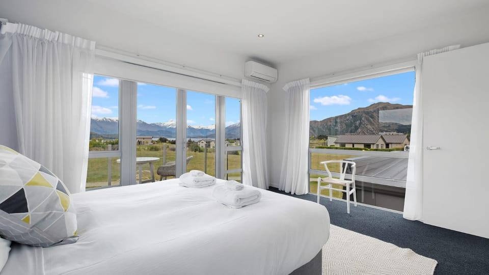 Infinity and Beyond House in Wanaka