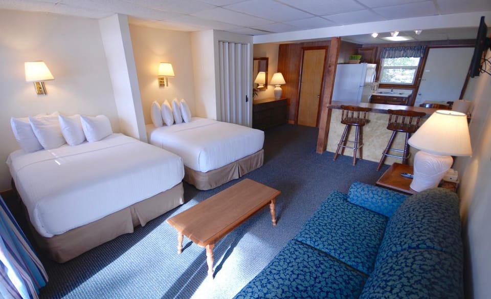 Living room, Photo of the whole room, Bedroom