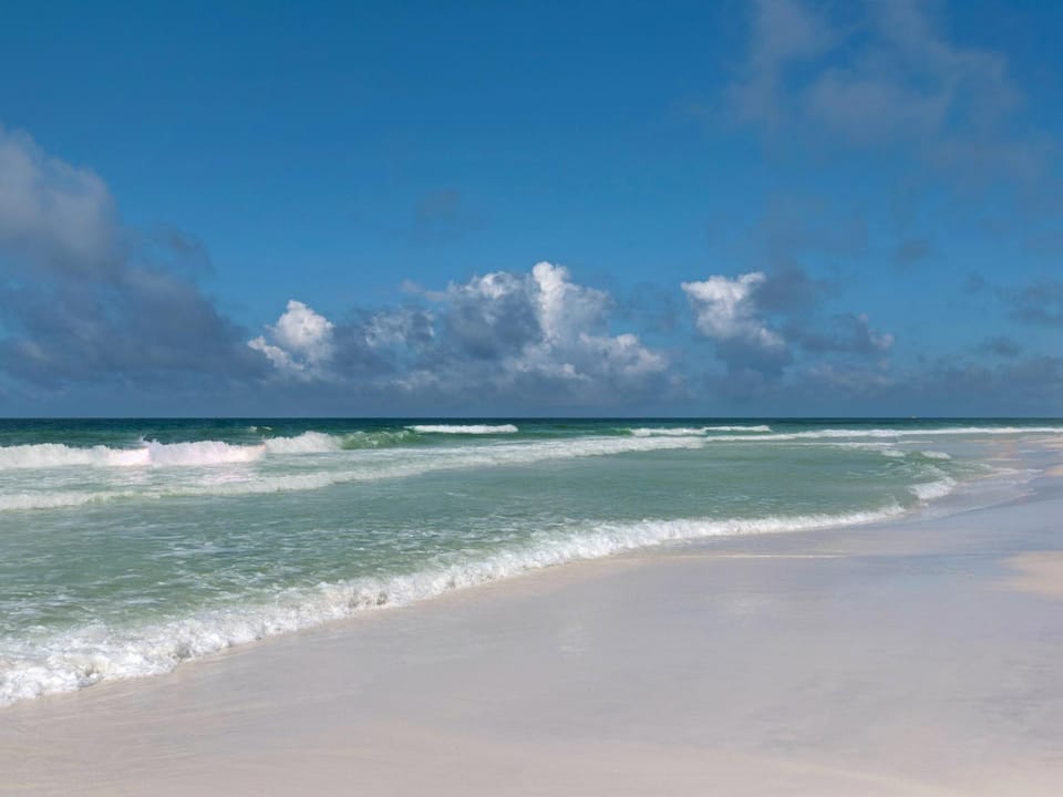 Beach House Condominium 202B by Newman-Dailey Apartment in Miramar Beach