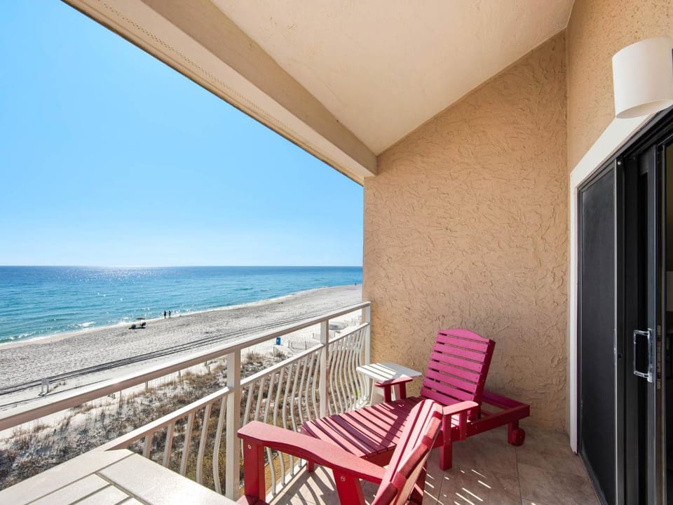 Day, Balcony/Terrace, Seating area, Beach, Sea view