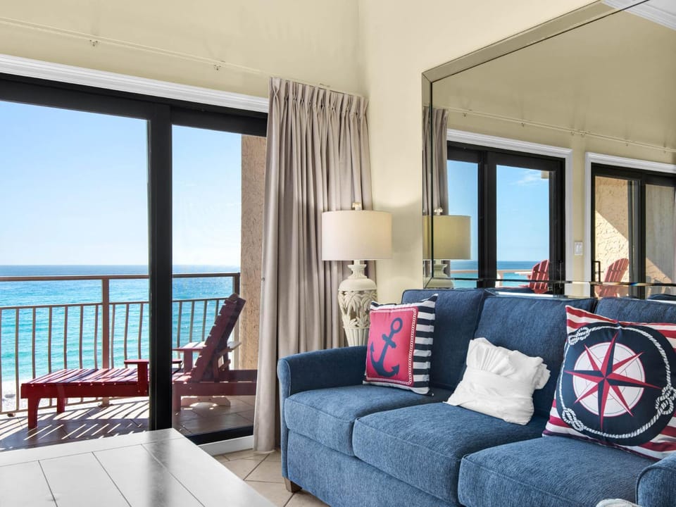 Day, Balcony/Terrace, Living room, Sea view, furniture