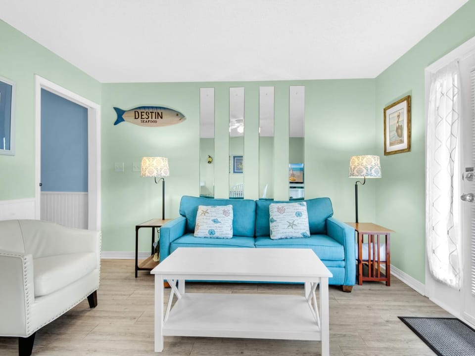Summer Breeze Condominium 211 by Newman-Dailey Apartment in Miramar Beach
