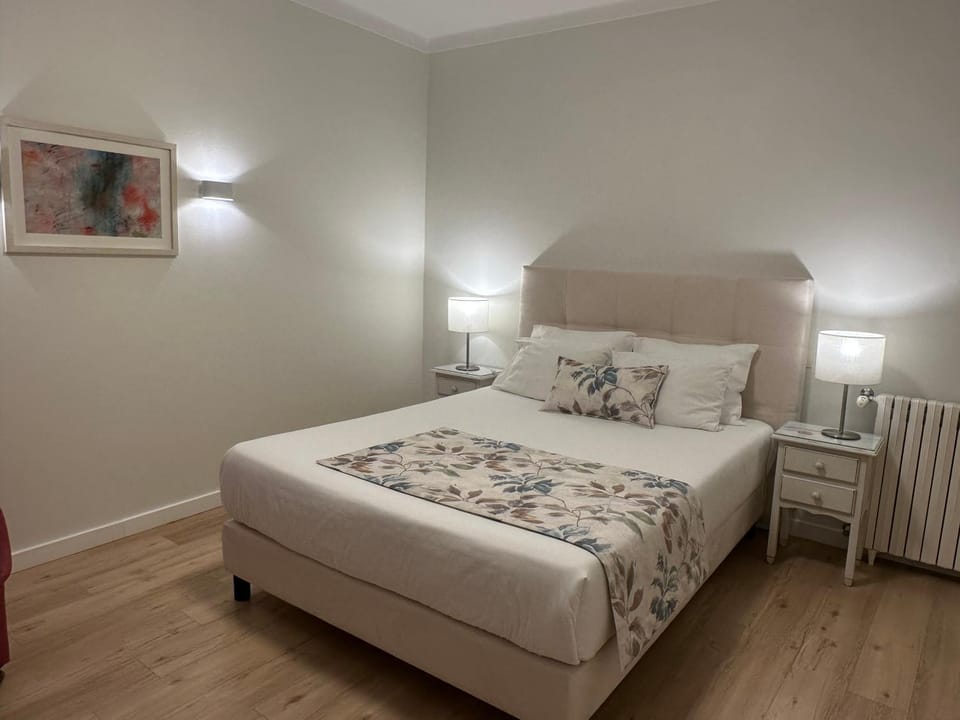 Bedroom, Garden view