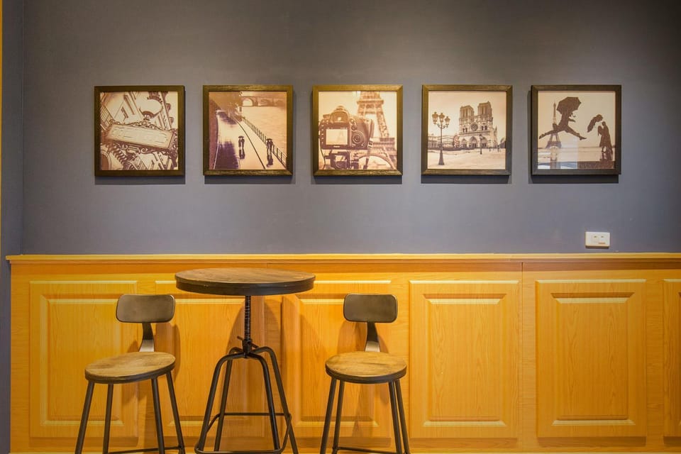 Property building, Lounge or bar