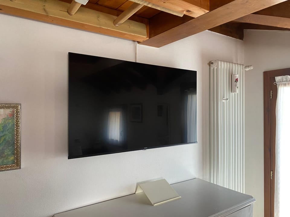 TV and multimedia, Evening entertainment