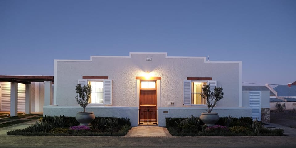 Property building, Night