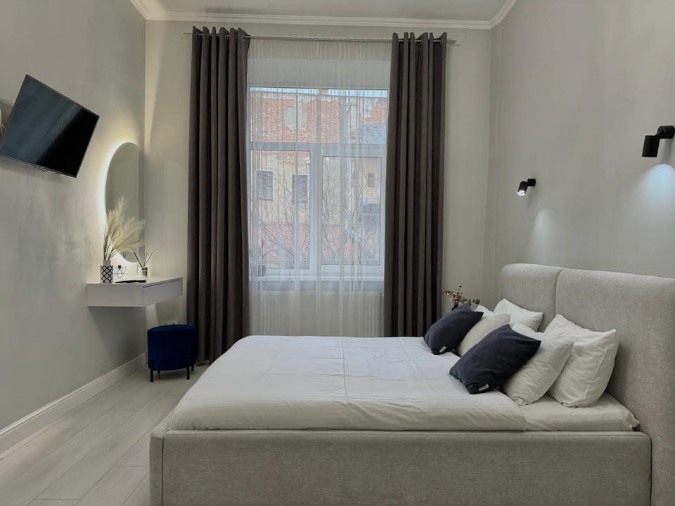 МІАМО apart 5хв до площі Ринок Apartment in Lviv