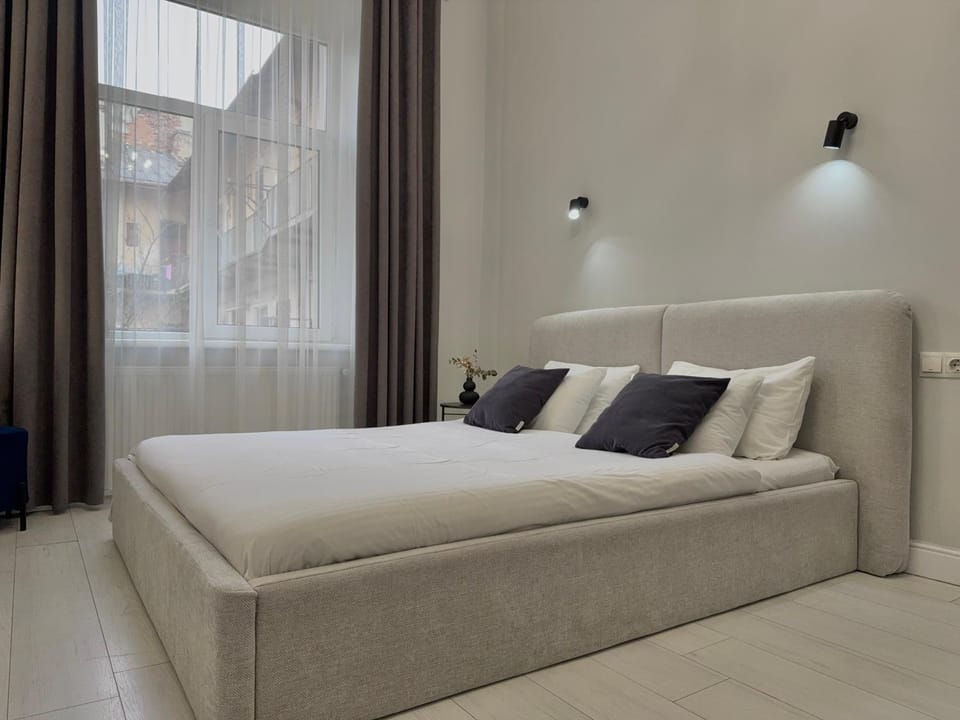 МІАМО apart 5хв до площі Ринок Apartment in Lviv