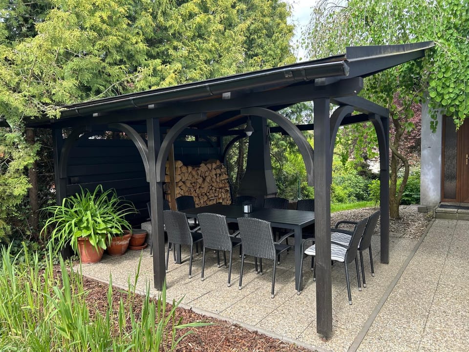Garden, Seating area
