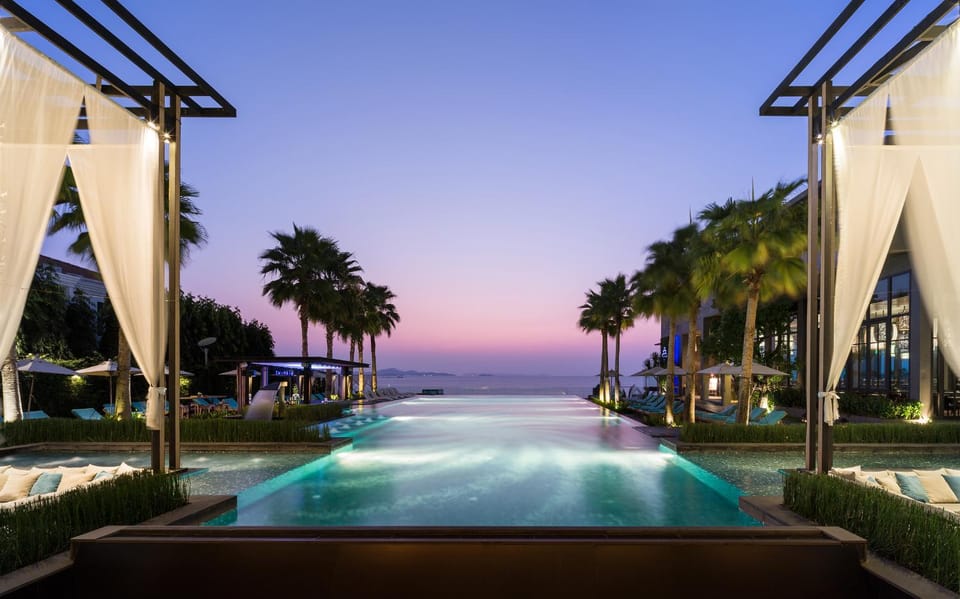 Swimming pool, Swimming pool