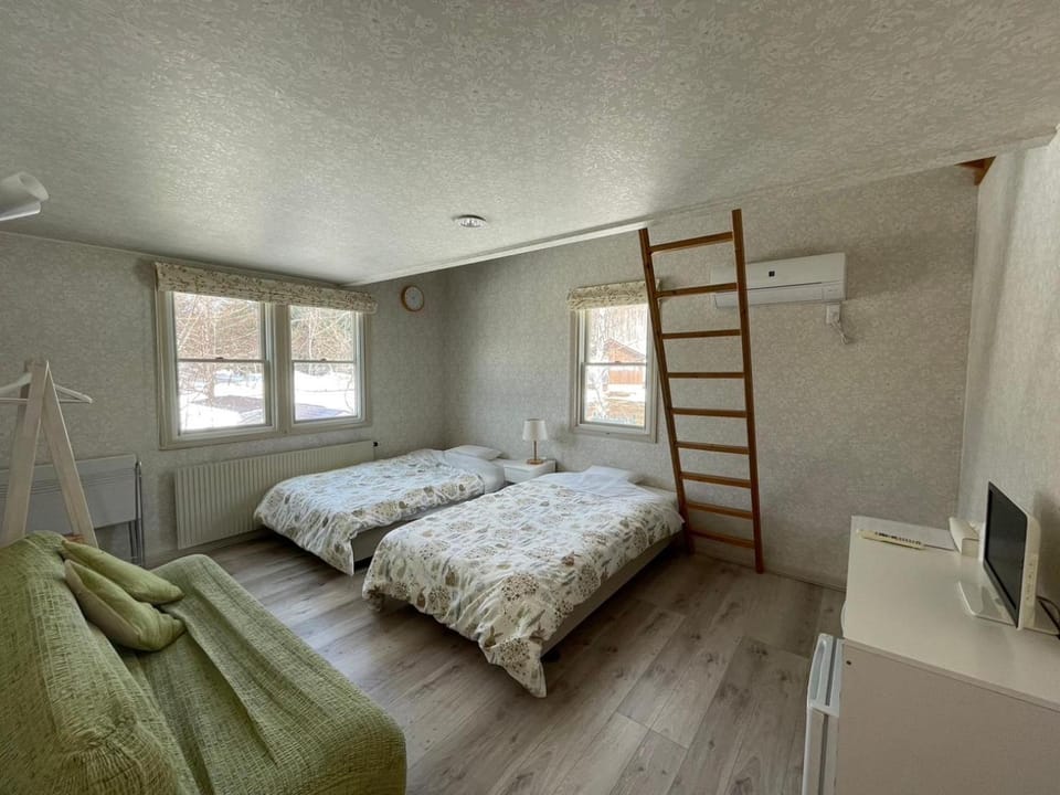 Photo of the whole room, Bedroom, Area and facilities